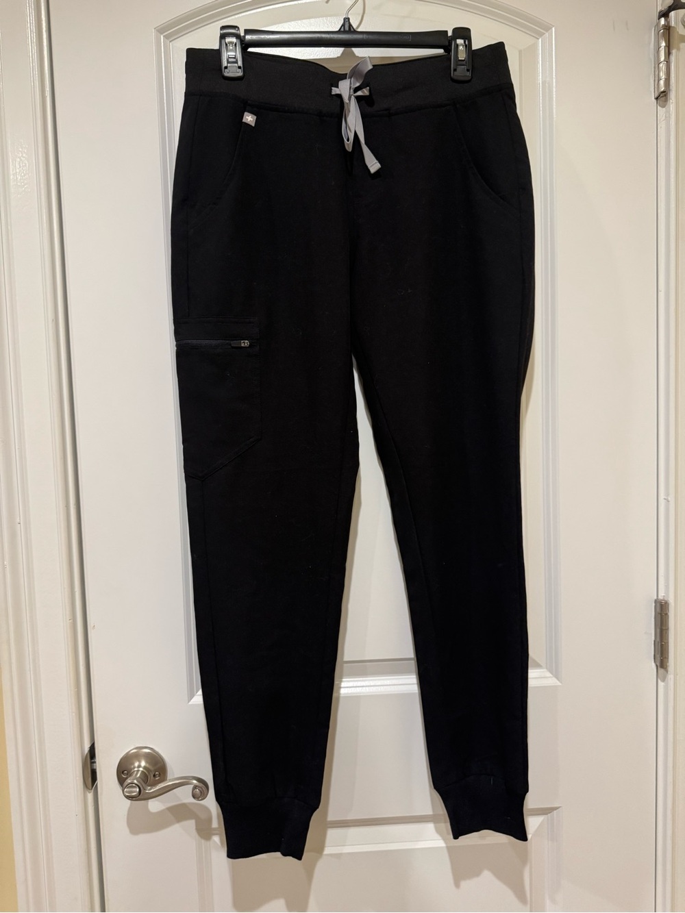 Figs Women’s Black Zamora Jogger Scrub Pants with Gray Drawstring